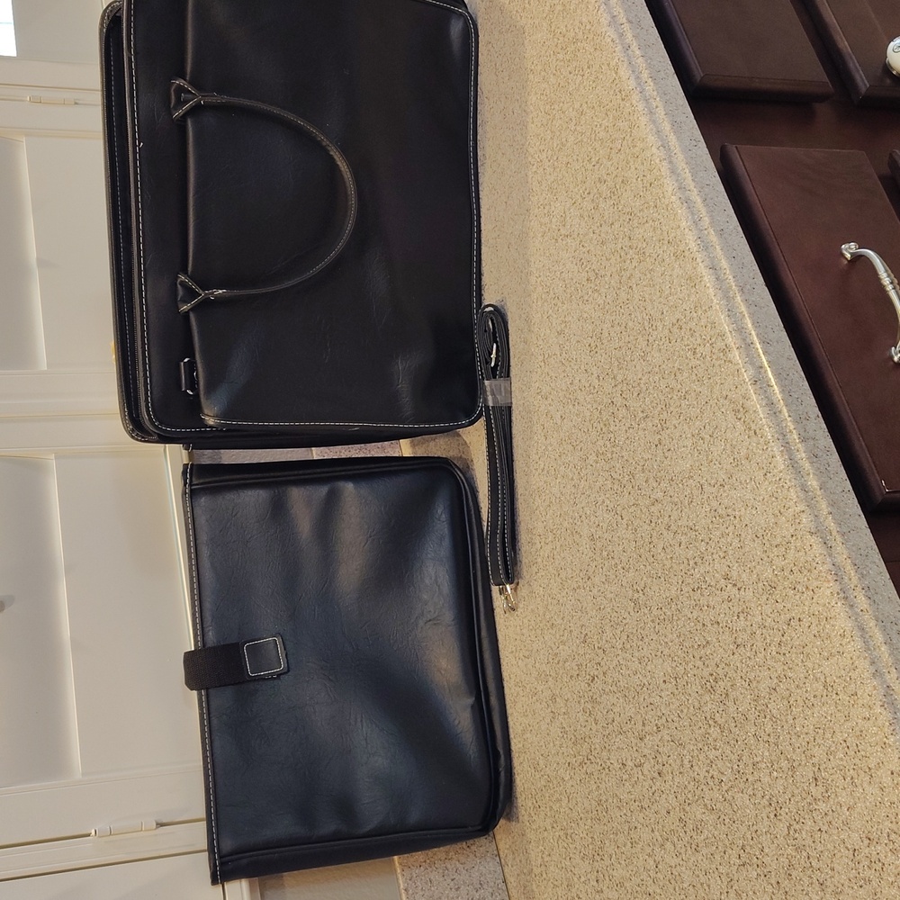 Global New beginnings briefcase and laptop carrier